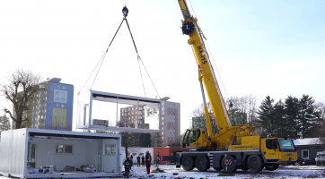 Na stavbu zázemí dopravního hřiště nastoupila těžká technika