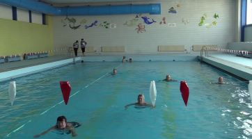 Město opět vypravuje autobus do krytého bazénu