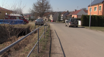 Zastupitelé plánovanou stavbu místní komunikace zamítli