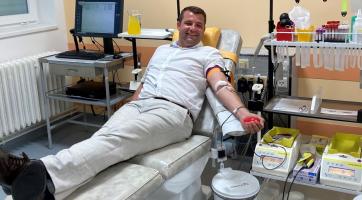 Baťova nemocnice hlásí akutní nedostatek krve a prosí dárce o pomoc