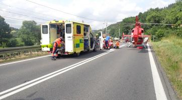 U vážné dopravní nehody na Vsetínsku zasahoval i vrtulník