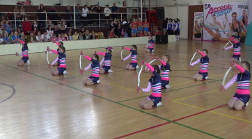 Tělocvičnu gymnázia ovládl Slovácký pohár v aerobiku