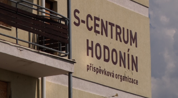 Kraj jedná o prodeji budovy S-Centra s městem