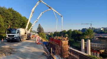 Výjezd ze Zlína směrem na Vizovice je částečně uzavřený. Omezení potrvají do dnešního odpoledne