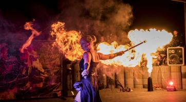 FAJR Festival ohně a meče přinese šermířské souboje, stará řemesla a velkolepou ohňovou show