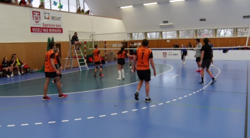 Čtrnáct týmů z celé republiky i Slovenska poměřilo síly ve volejbale