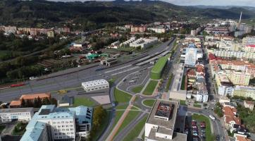 Rozsáhlá přestavba železniční stanice ve Vsetíně pokračuje hloubením dvou podchodů