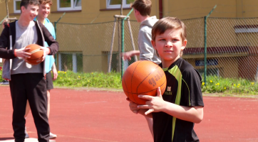 ZŠ Mariánské náměstí a ZŠ Pod Vinohrady zvítězily v Odznaku všestrannosti ČOV   