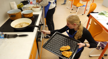 Indická kuchyně a cheesecake zabodovaly v soutěži mladých kuchařů