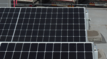 TEHOS šetří na energiích, pomáhá fotovoltaika na střeše