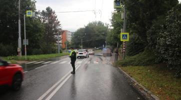 Řidička srazila na Jižních Svazích sedmnáctiletého chodce. Ve tmě si ho nevšimla