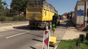 Jihomoravský kraj opravuje v Hroznové Lhotě nebezpečnou křižovatku