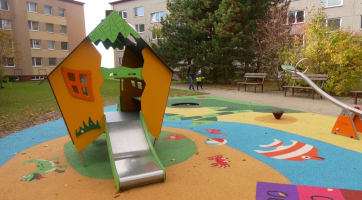 Uherskohradišťská radnice dokončila obnovu hřiště na ulici Derflanská