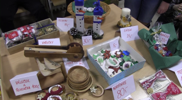 Na jarmarku ve Veselí prodávali žáci vlastnoručně vyrobené věci