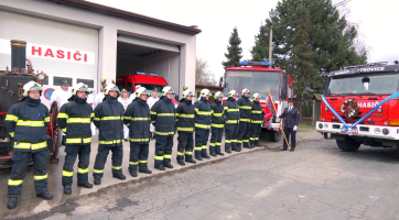 Kvítkovičtí dobrovolní hasiči mají novou cisternu