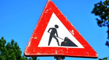 Zlín čeká léto plné oprav. Stavební práce omezí dopravu na silnici I/49, u Kudlovské přehrady a ve Vavrečkově ulici