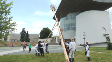 Májka na náměstí ve Starém Městě ukrývala láhev stárkovské slivovice