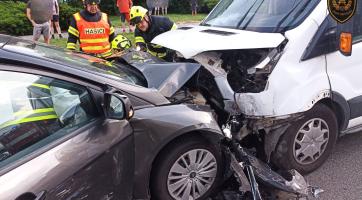Ve čtvrtek odpoledne zkomplikovala dopravu ve Zlíně-Prštném nehoda osobního vozidla s dodávkou