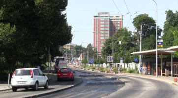 Dopravu v centru Zlína komplikuje oprava povrchu silnice I/49