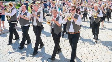 Zlín bude od čtvrtka žít dechovkou a folklorem. Do města se pod dvou letech vrací mezinárodní festival FEDO