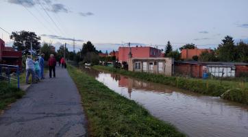 Hladina Dřevnice v Otrokovicích klesá. Město je aktuálně průjezdné v plném rozsahu