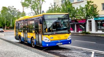 DSZO na Dušičky posílí autobusové spoje na hřbitovy