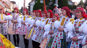 V Mařaticích měli sice jen starší stárky, zato chasa byla početná