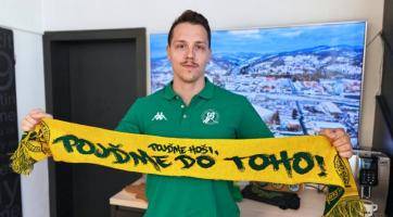 Na Lapač přichází extraligový šampion. Defenzivu Vsetína vyztuží bek Dujsík 