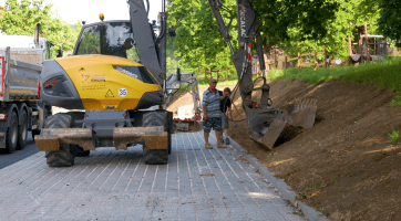 Druhá etapa rekonstrukce jednosměrné ulice Jana Švermy spěje do finiše
