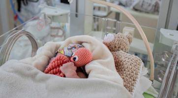 Do babyboxu ve Zlíně někdo odložil zdravé miminko. Holčička dostala krásné jméno