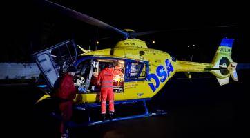 Noční výbuch v Uherském Brodě: Pro vážně popáleného muže letěl vrtulník