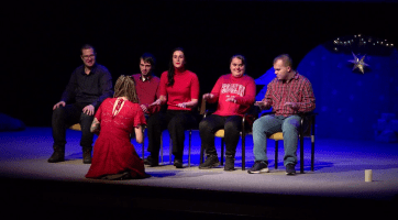 Základní a Praktická škola Čtverka uspořádala besídku s předvánočním koledováním