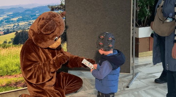 Poznávání Valašska s medvědem Jurou zná své oceněné