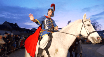 Svatý Martin přivezl do Starého Města mladá vína i podívanou pro lidi