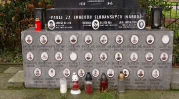 Uherské Hradiště opravilo další památníky obětem války