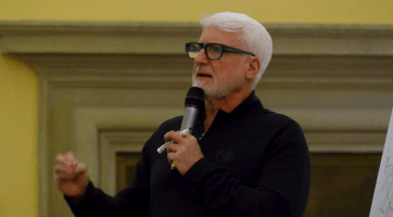 Marian Jelínek na holešovském zámku odkoučoval dvě přednášky