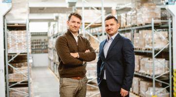 Byznysová síla modrého banánu. Štěrbovi stavějí u Starého Města logistický hotspot