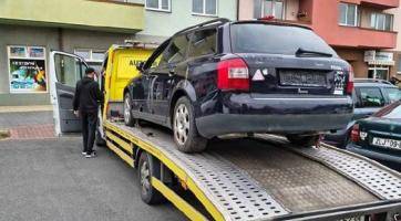 V Otrokovicích bojují s dlouhodobě odstavenými automobily