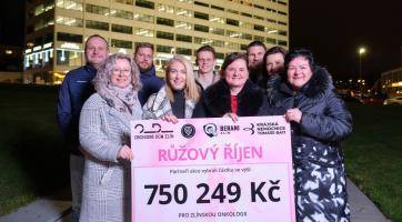 Růžový říjen letos pro zlínskou onkologii vynesl rekordní částku