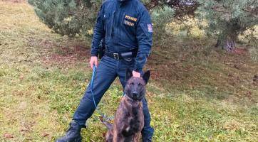 Ztraceného chlapce u Valašských Klobouk našel policejní pes Ludvík. Byl vyděšený a schovával se u potoka