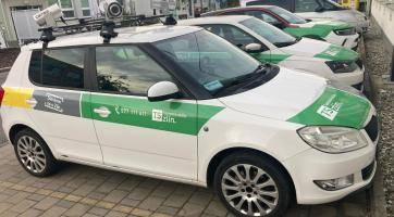 Parkování v ulicích Zlína bude kontrolovat chytré kamerové auto