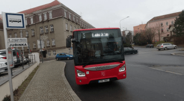 Od neděle se ve Valašském Meziříčí mění jízdní řády a trasa linky MHD č. 10 