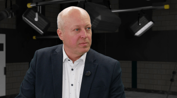 Do roku 2028 bych chtěl prosadit systém FAIRTIQ i do okolních krajů, měl by být rozestavěn dálniční přivaděč D49 do Zlína a měla by začít modernizace trati Otrokovice – Vizovice, říká náměstek hejtmana Zlínského kraje Radek Doležel