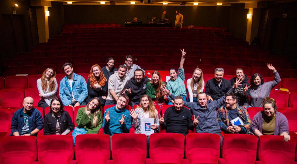 Slovácké divadlo zkouší ambiciózní komedii S tebou mě baví svět