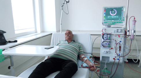 Dialyzační středisko slaví 20 let, drží rekordy v domácích dialýzách i transplantacích