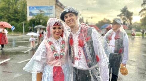 Slovácké slavnosti přilákaly i přes vrtkavost počasí tisíce návštěvníků
