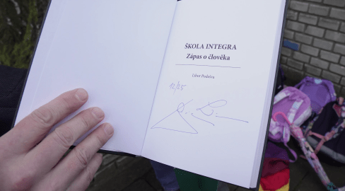 Základní škola Integra pokřtila knihu