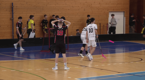 Florbaloví dorostenci Vsetína porazili Rosice 