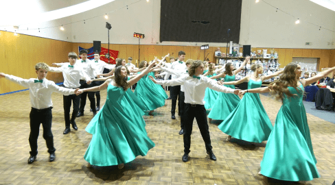 Novoveští hasiči se bavili na plese