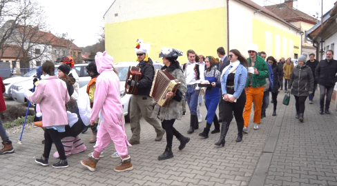 Fašaňkový průvod prošel Blatnicí a připomněl nadcházející půst